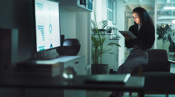 Unlocking Strategic Potential: The Role of Business Analytics in Network Management